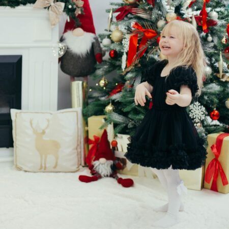 DOLLY Frilly kleit must